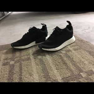Nmd R2 Black Size 7